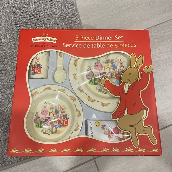 Royal Doulton Bunnykins 5 Piece Children’s Dinner Set ABC Alphabet New in Box - Picture 2 of 7